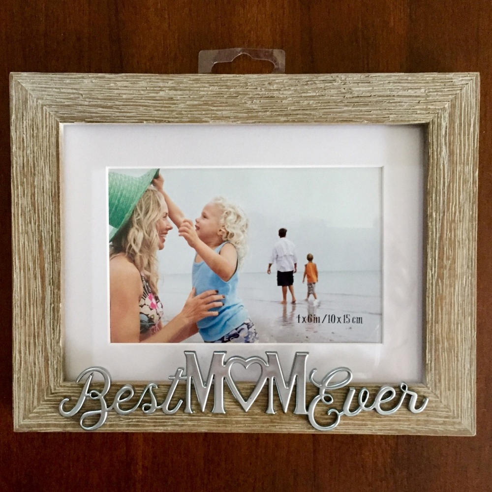Best Mom Ever 4x6 wooden frame. 3d silver letters.